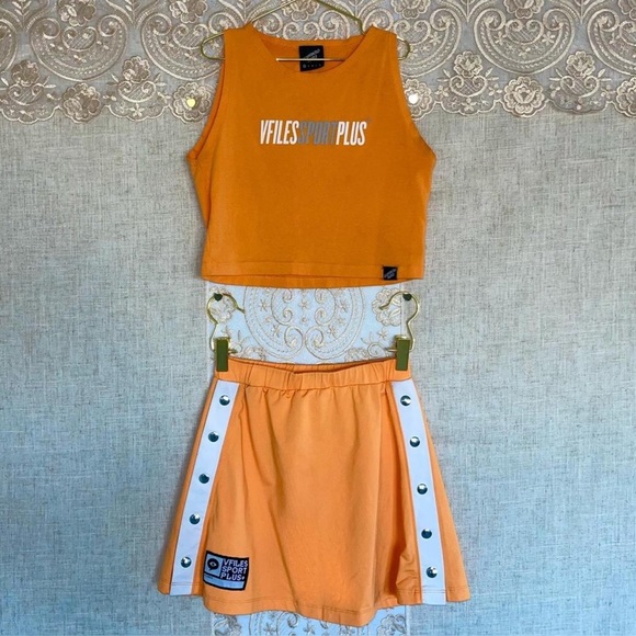 ORANGE CROP TOP + SKIRT SET - Picture 1 of 8